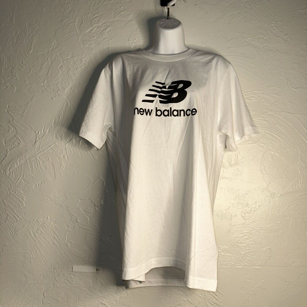 New Balance Shirt Size Medium White Logo Walk Run Short Sleeve